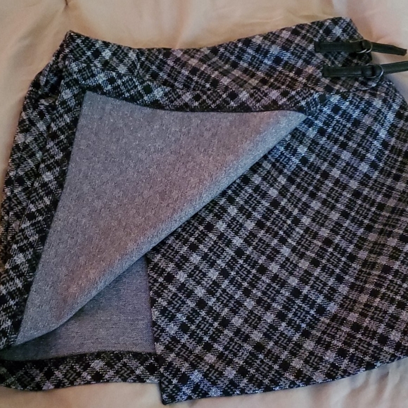 Skirt - Picture 4 of 4